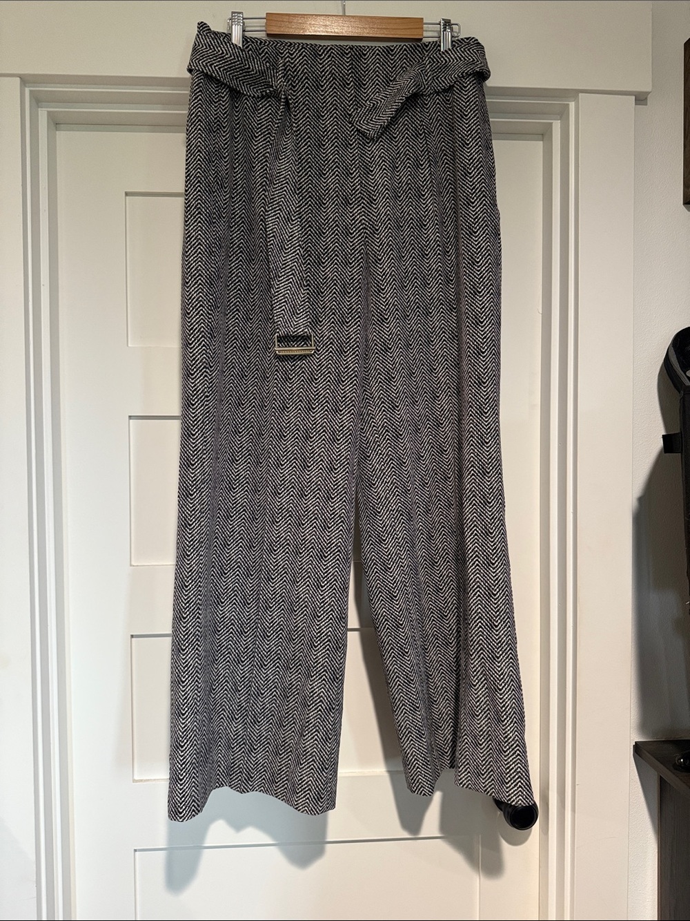 NWOT White House Black Market Black & White Wide Leg Pants
